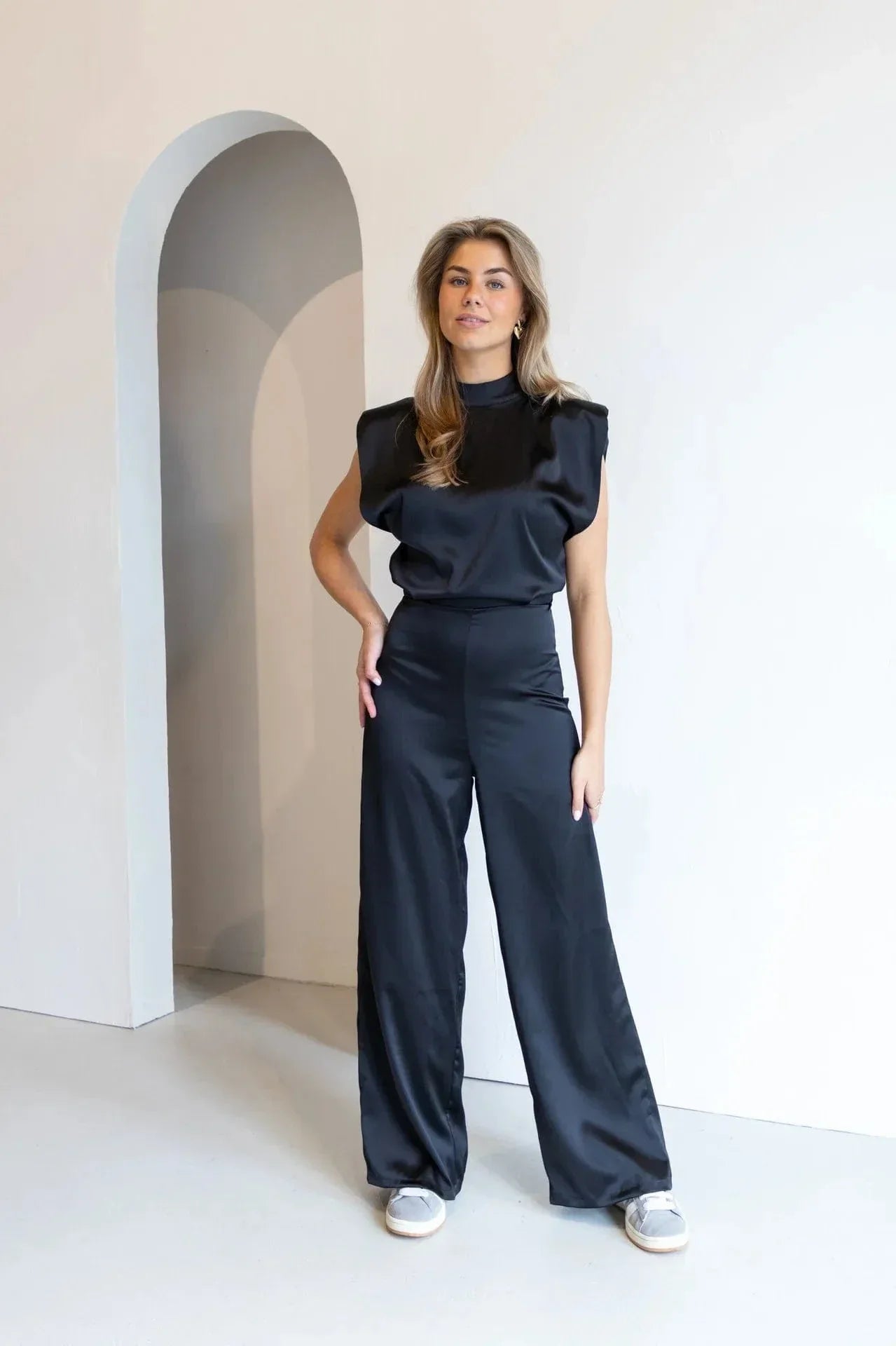 Dames Rugloze Jumpsuit met Wijde Pijpen – Elegante Zomerstijl - De Mode Outlet14:173;5:100014064