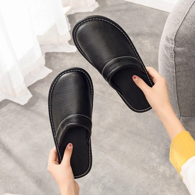 Hugo | Comfortabele Vegan Leren Pantoffels – Luxe & Ontspanning - De Mode Outlet