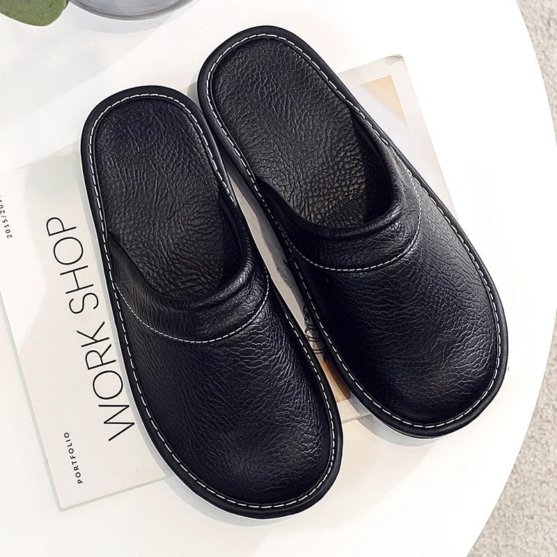 Hugo | Comfortabele Vegan Leren Pantoffels – Luxe & Ontspanning - De Mode Outlet