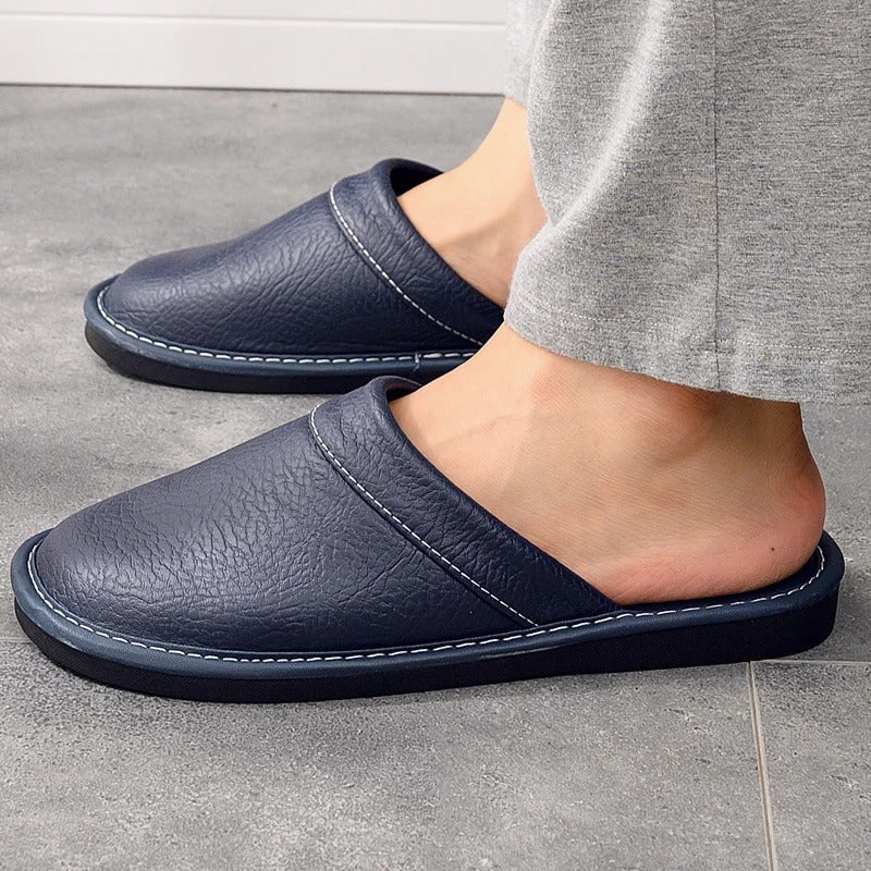 Hugo | Comfortabele Vegan Leren Pantoffels – Luxe & Ontspanning - De Mode Outlet