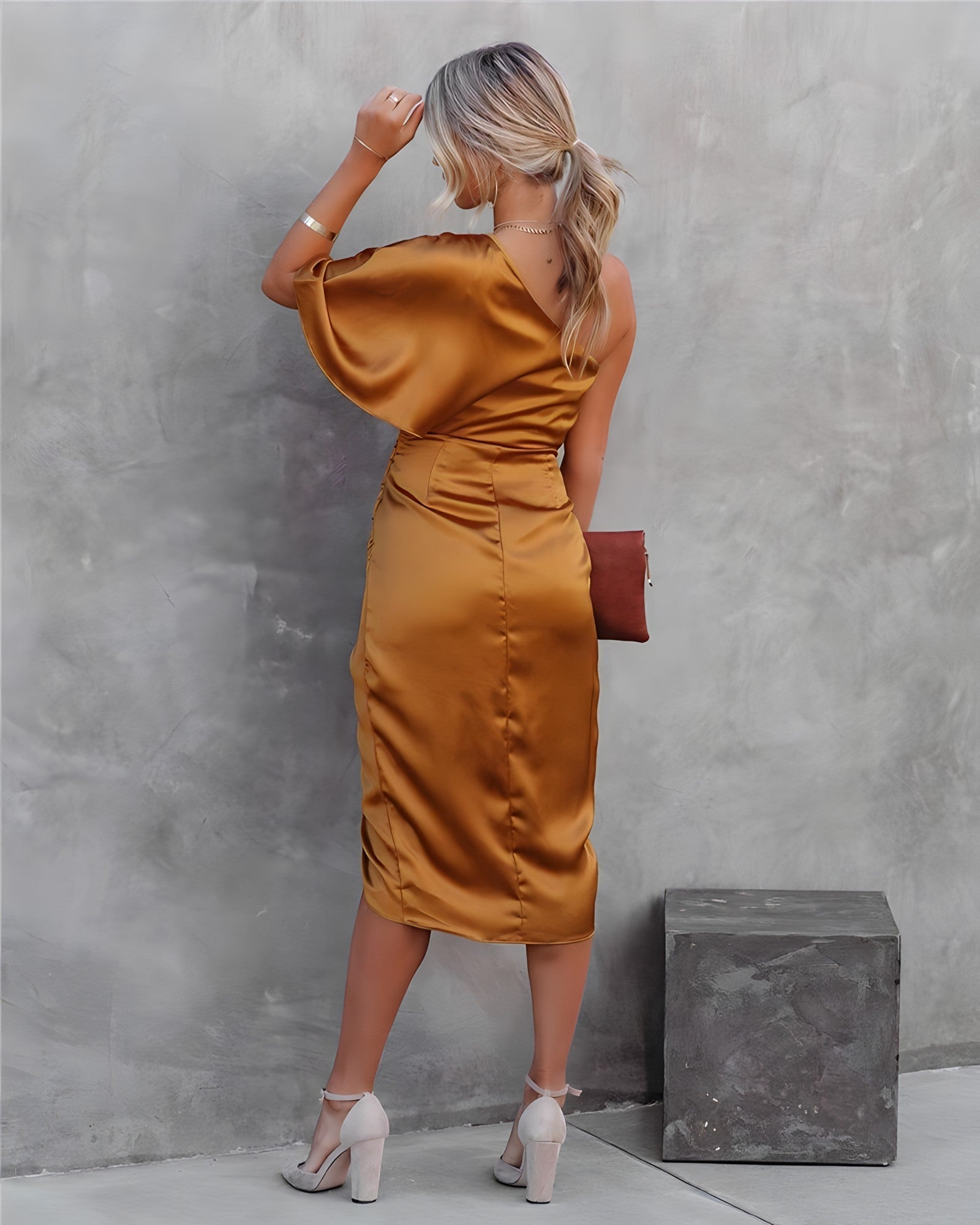 Suzy - Zijden Feestjurk - De Mode OutletDWOD9-KW632001