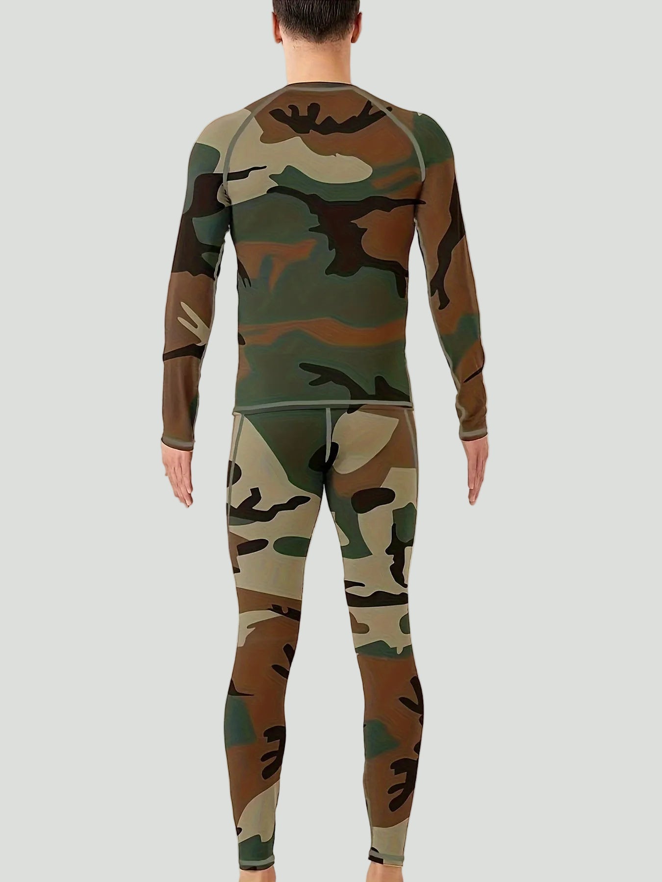 Heren Thermisch Shirt met Lange Mouwen en Broek Set – Camouflage Ontwerp voor Koud Weer - De Mode Outlet