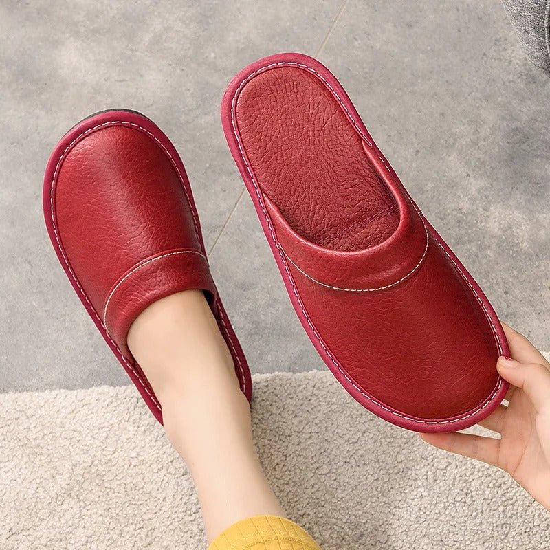 Hugo | Comfortabele Vegan Leren Pantoffels – Luxe & Ontspanning - De Mode Outlet