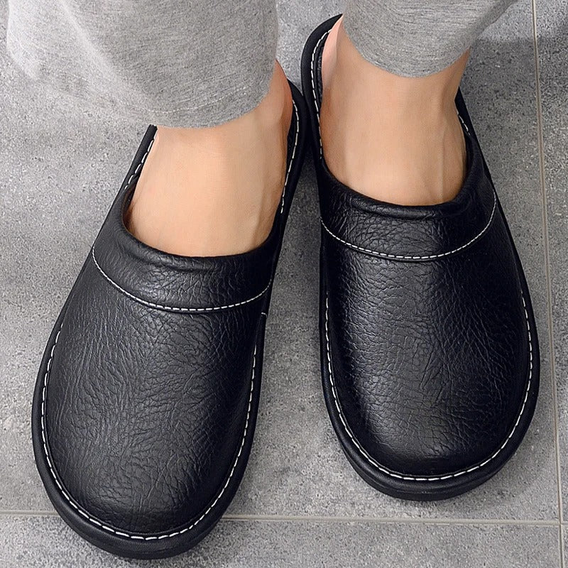 Hugo | Comfortabele Vegan Leren Pantoffels – Luxe & Ontspanning - De Mode Outlet